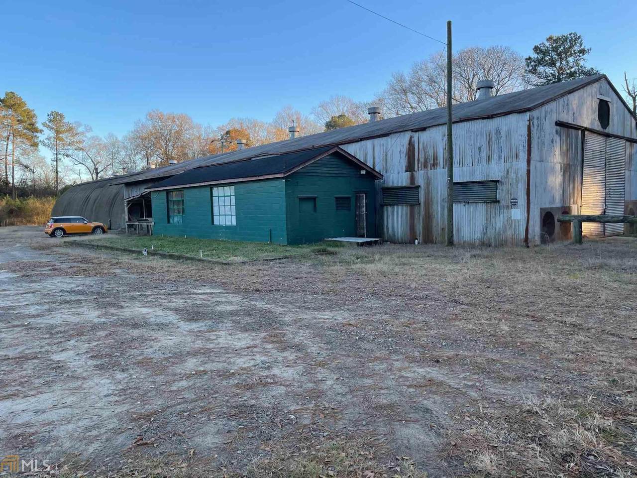974 West Moore's Crossing Rd - Photo 1