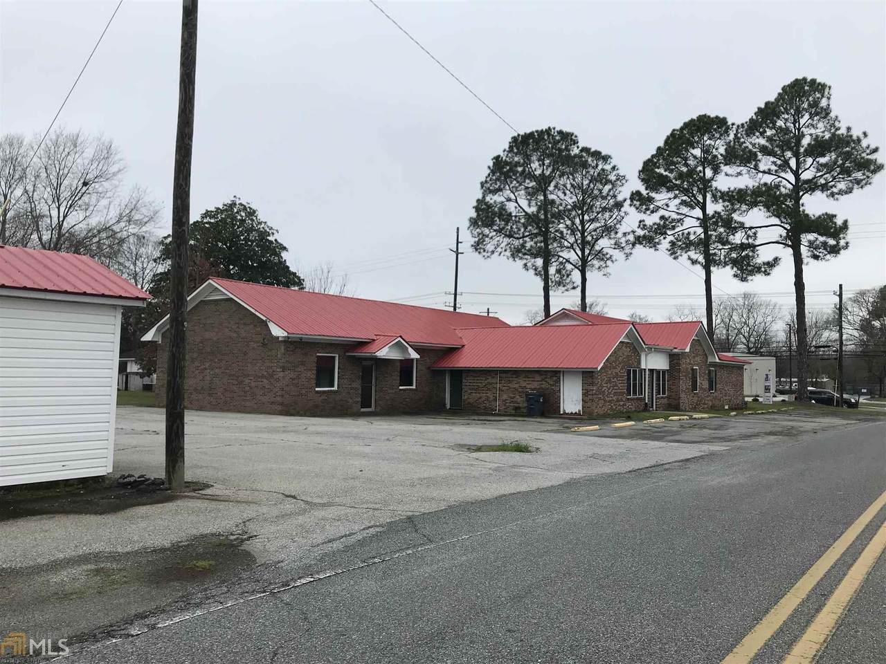 186 Dykes St - Photo 1