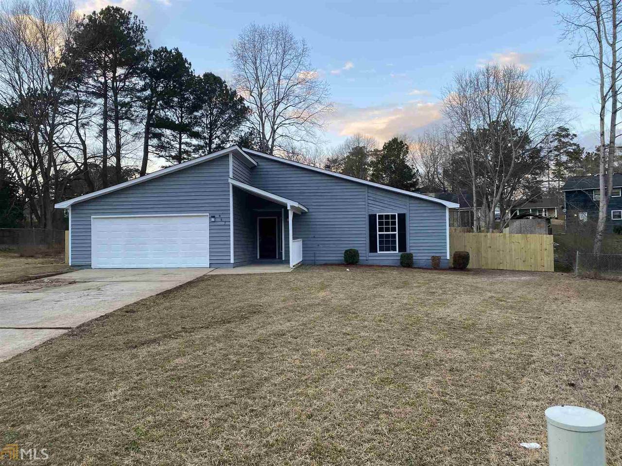 465 Cedar Ct - Photo 1