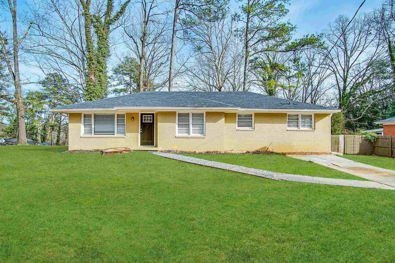 1932 Rosewood Rd - Photo 1