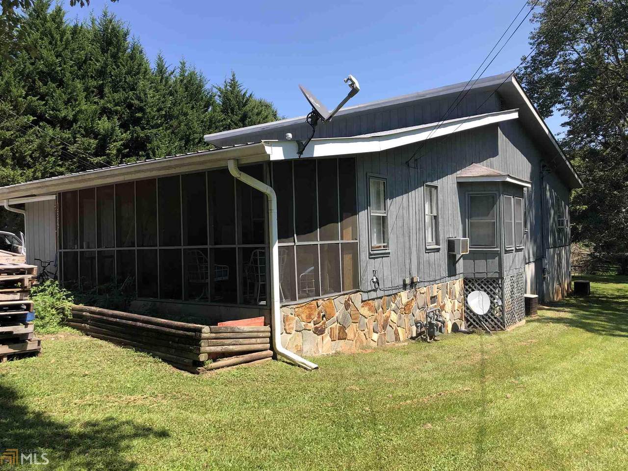 156 Myrtle St - Photo 1