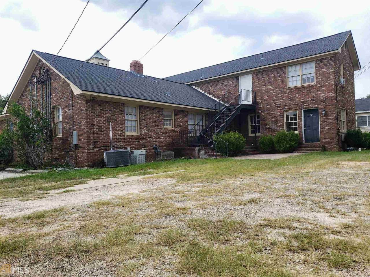 836 Northside Dr - Photo 1
