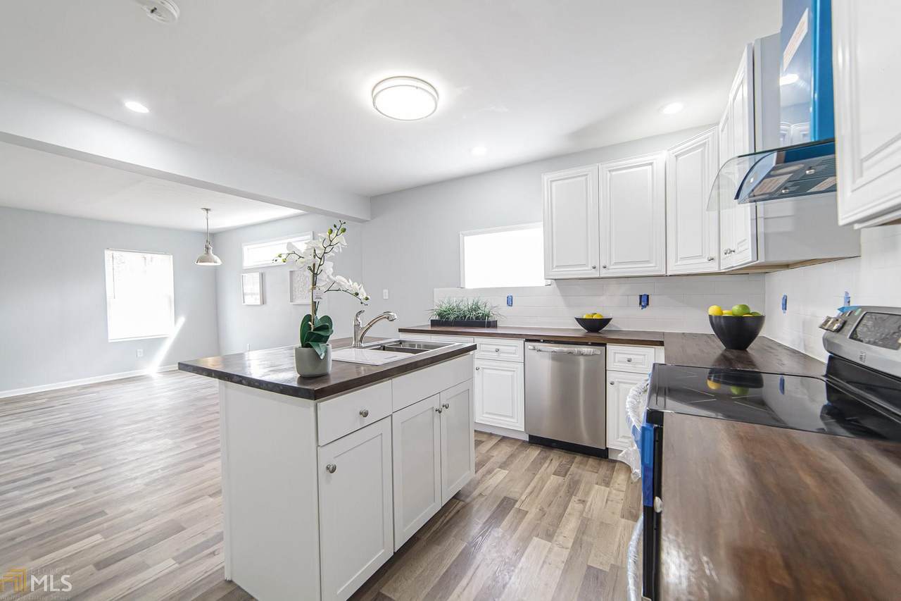1688 Beechwood Blvd - Photo 1