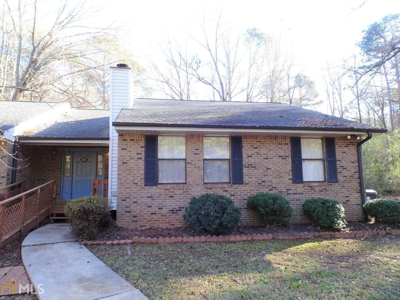 1521 Flippen Rd - Photo 1
