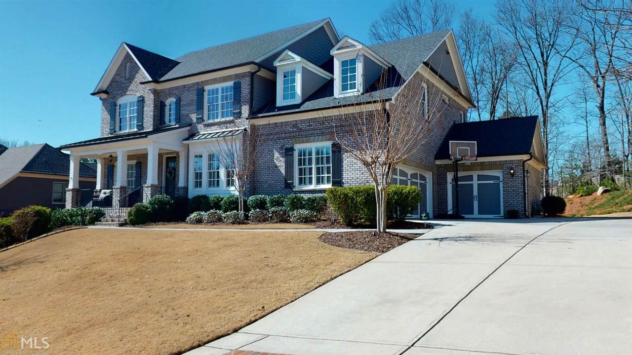 1398 Kings Park Dr - Photo 1