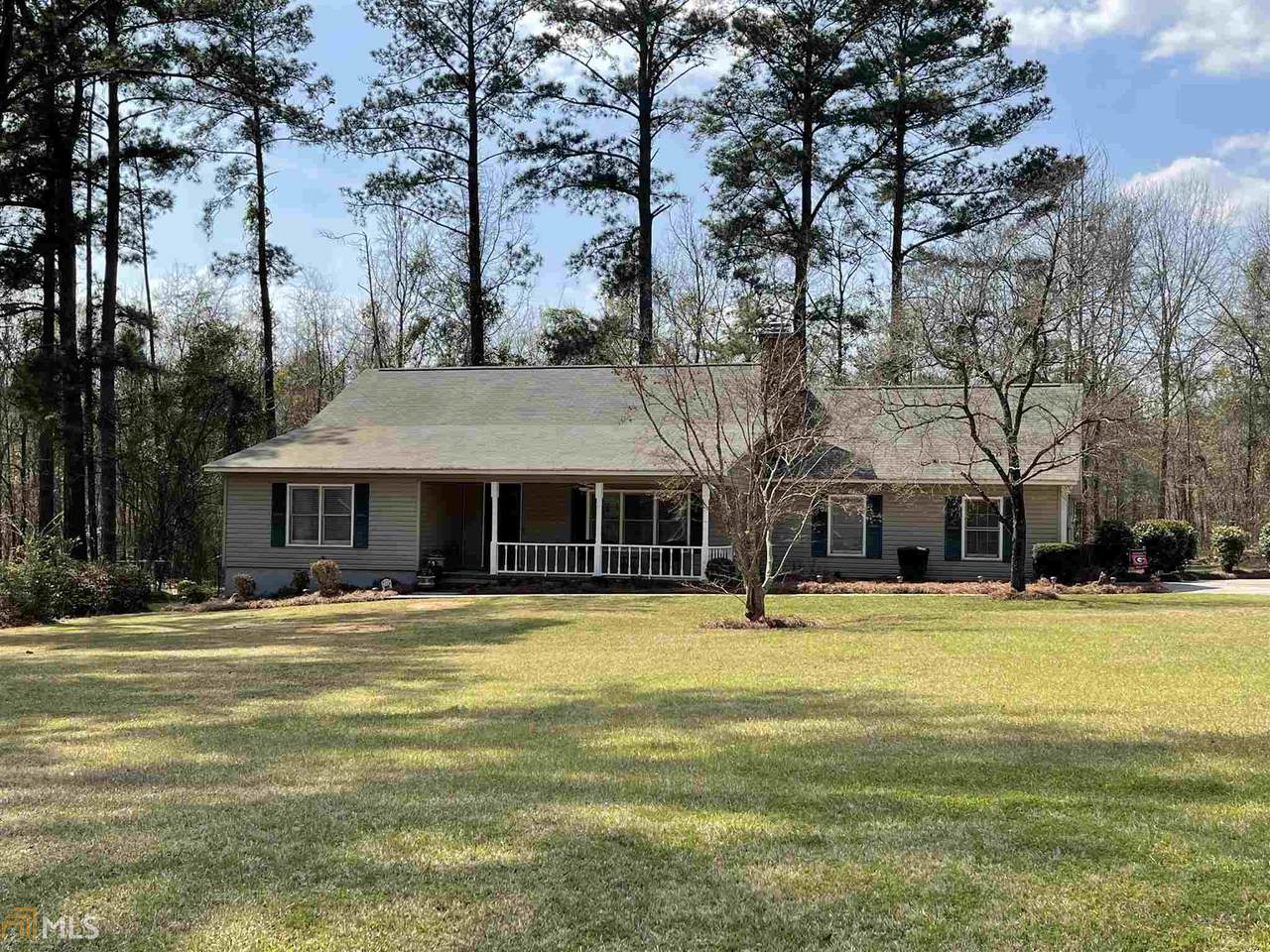 205 Huntington Dr - Photo 1