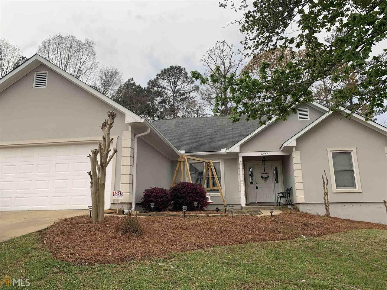 6957 Buckhorn Dr - Photo 1