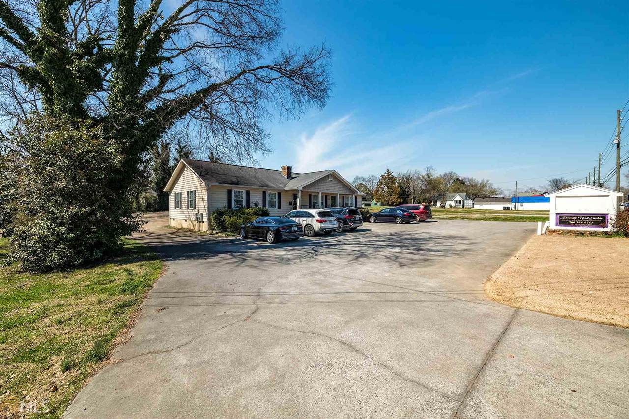 1408 Dean Ave - Photo 1