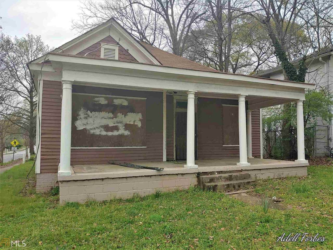 907 Beecher - Photo 1