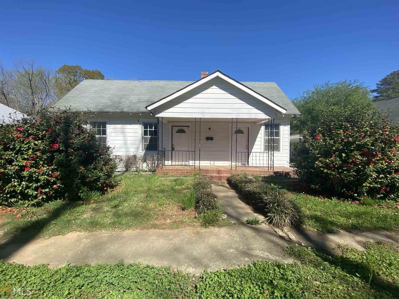 602 Green Ave - Photo 1