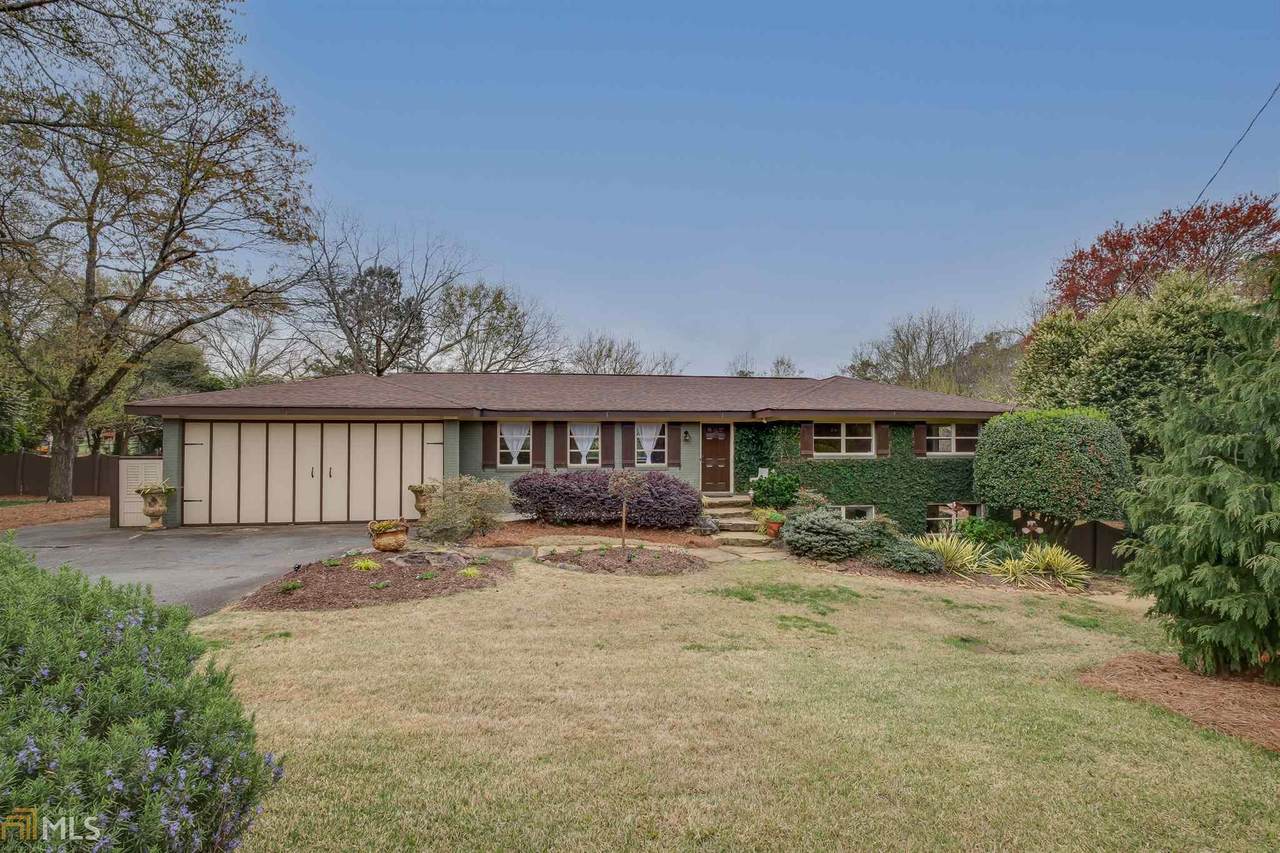 1796 Sandy Plains Rd - Photo 1