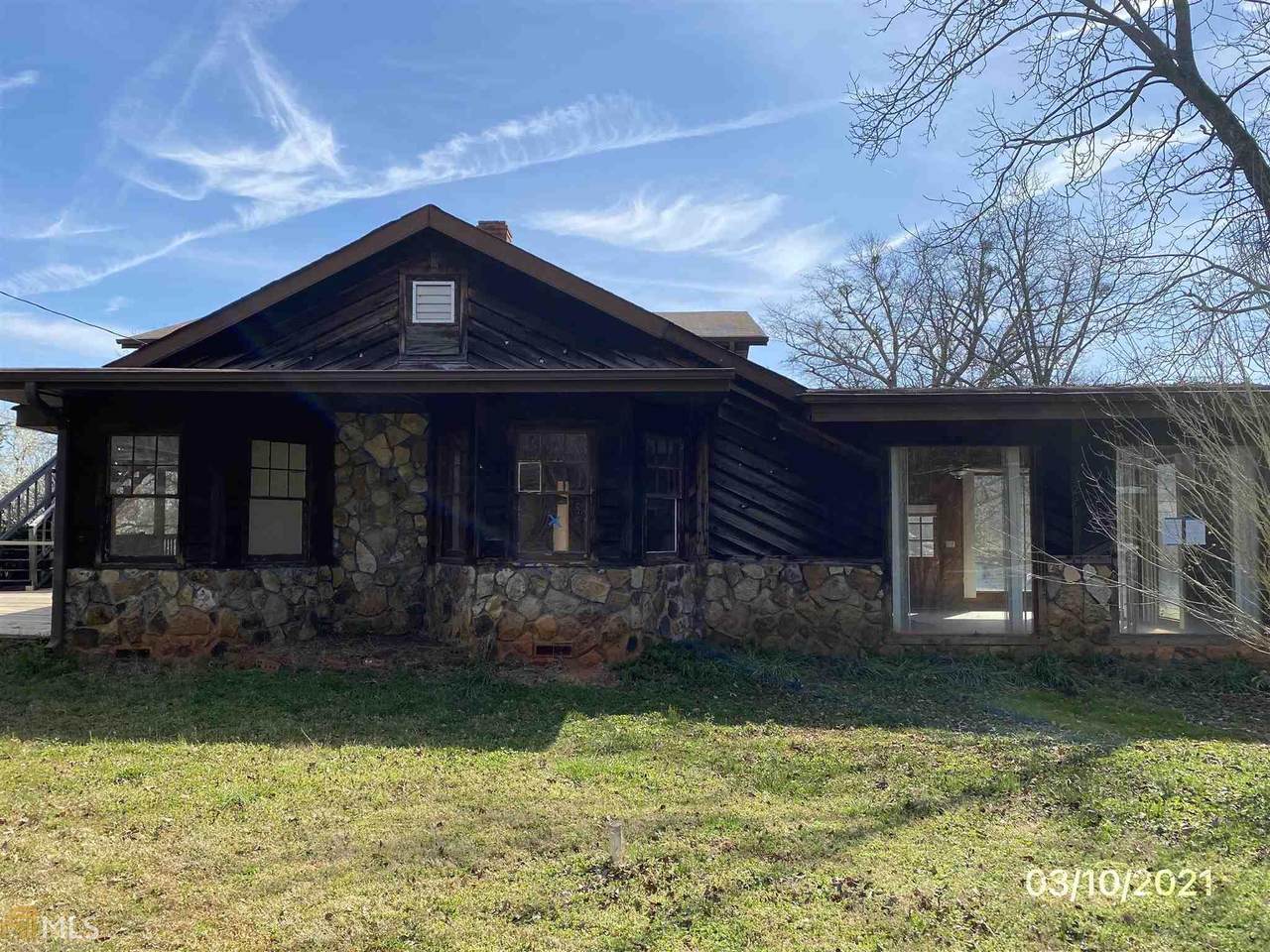 3221 Fairview Rd - Photo 1