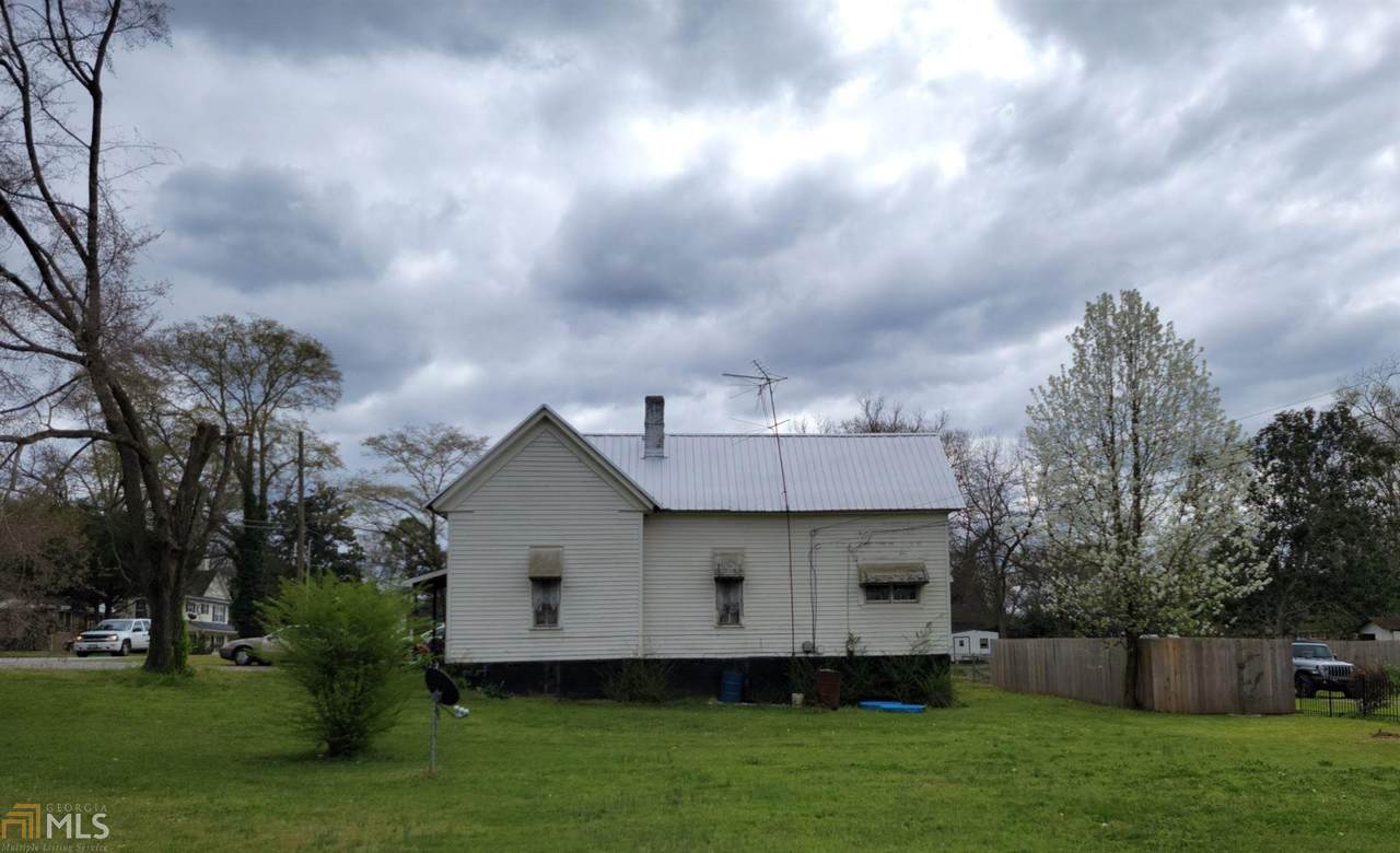 371 Oak St - Photo 1