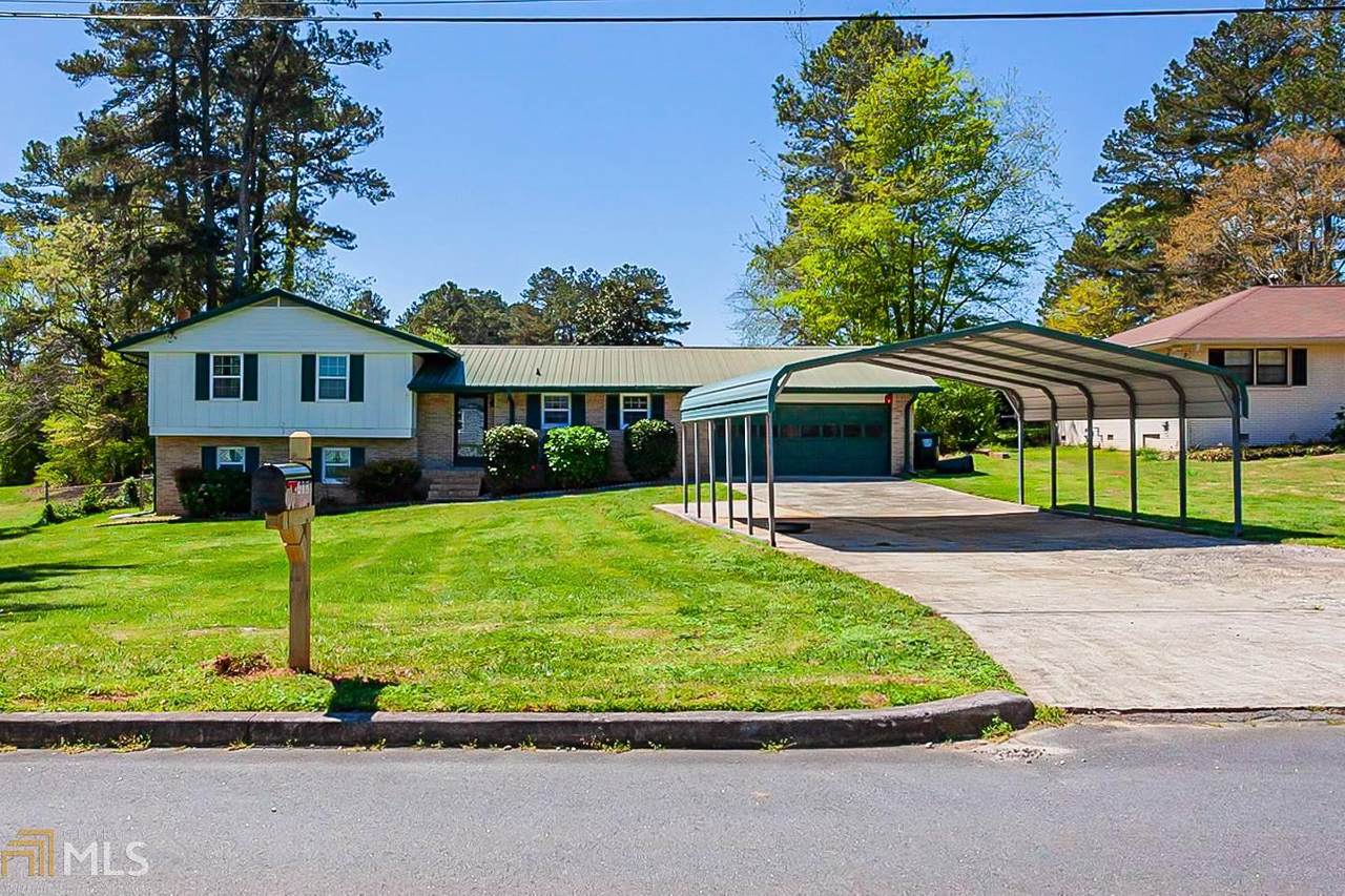 463 Briggs - Photo 1