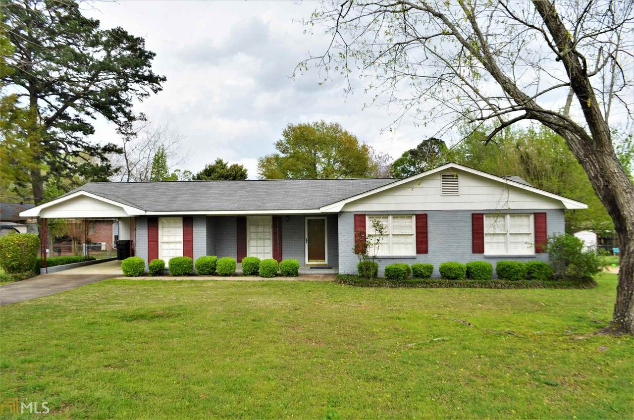 4906 Summerville Rd - Photo 1
