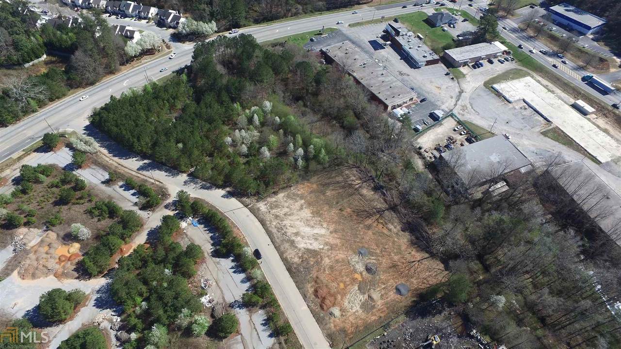 7129 Covington Hwy - Photo 1