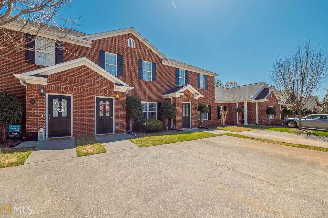 616 Manor Way - Photo 1