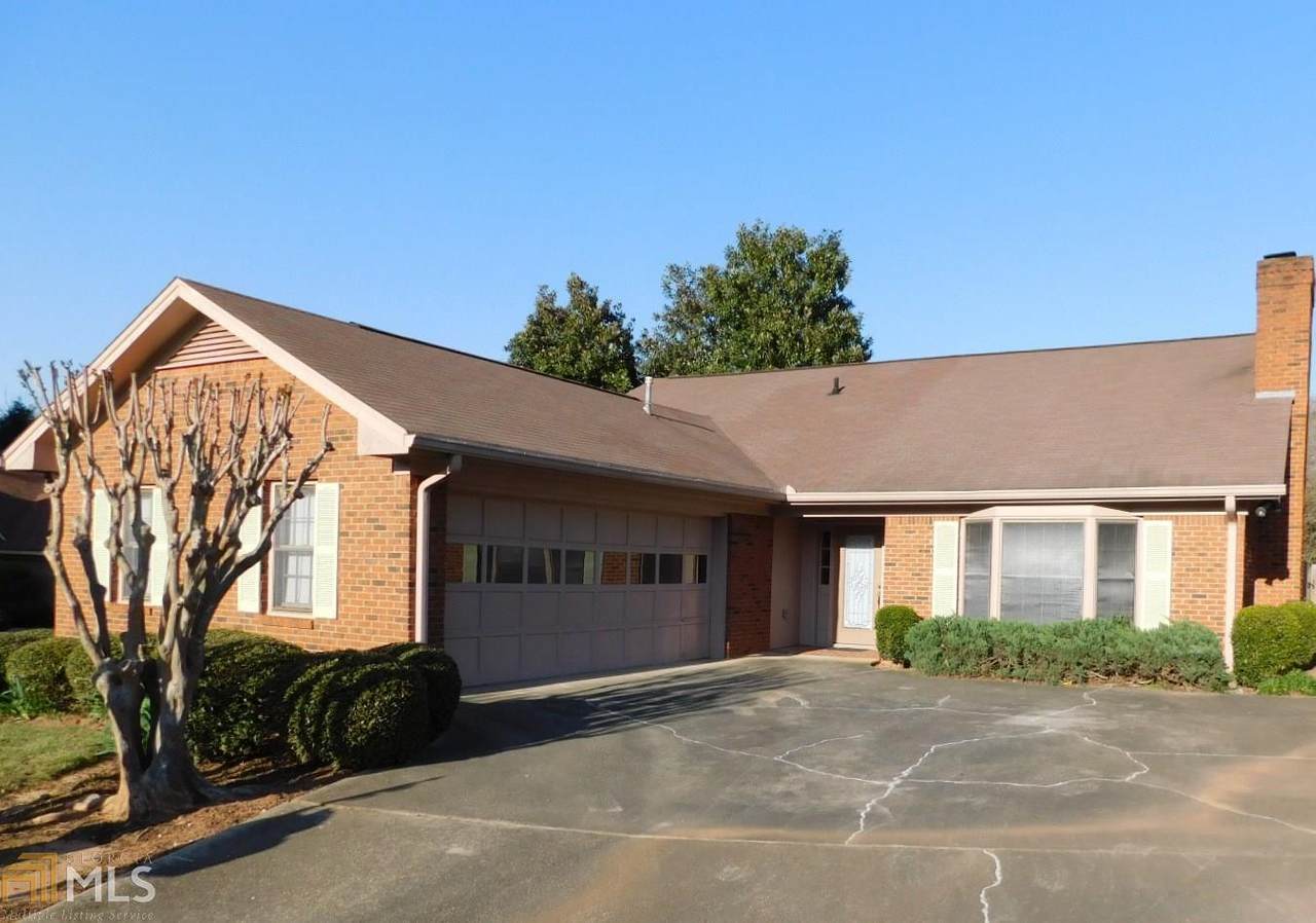 4509 Hunters Way - Photo 1
