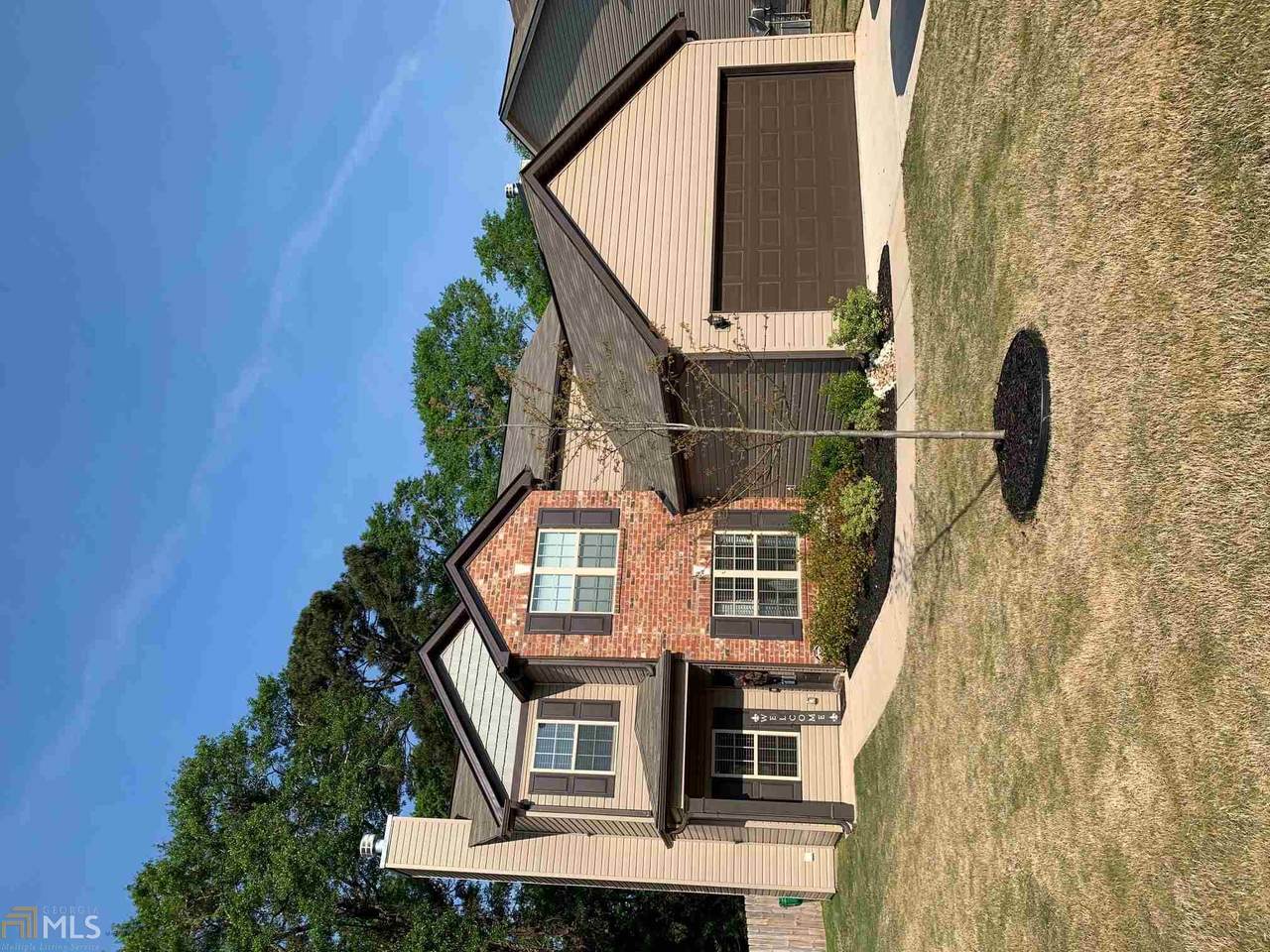 902 Amelia Dr - Photo 1