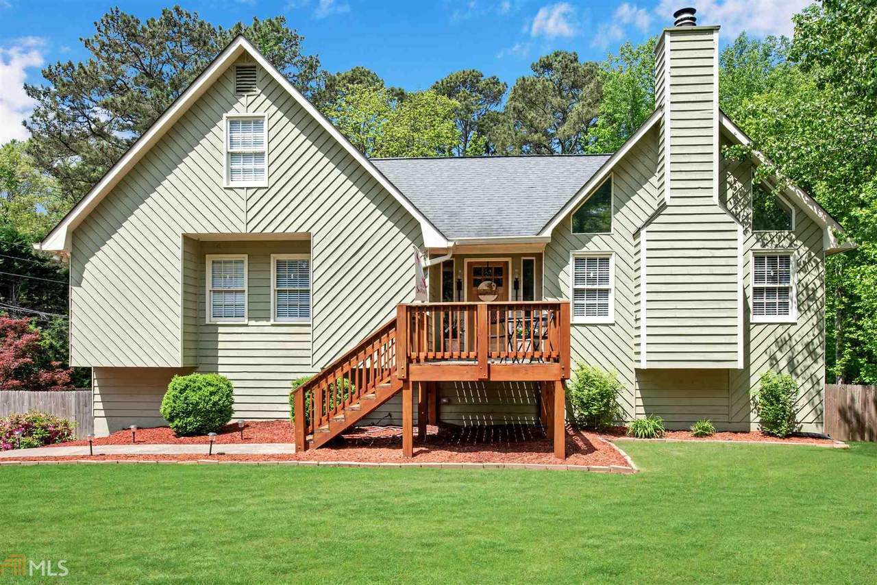 532 Victoria Rd - Photo 1