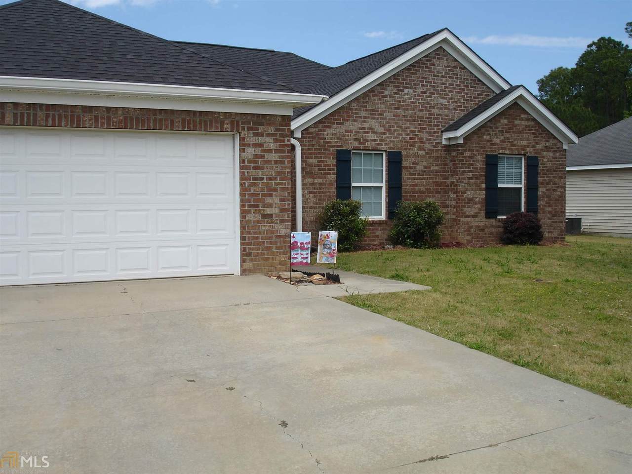 8003 Ponderosa Pine Ave - Photo 1