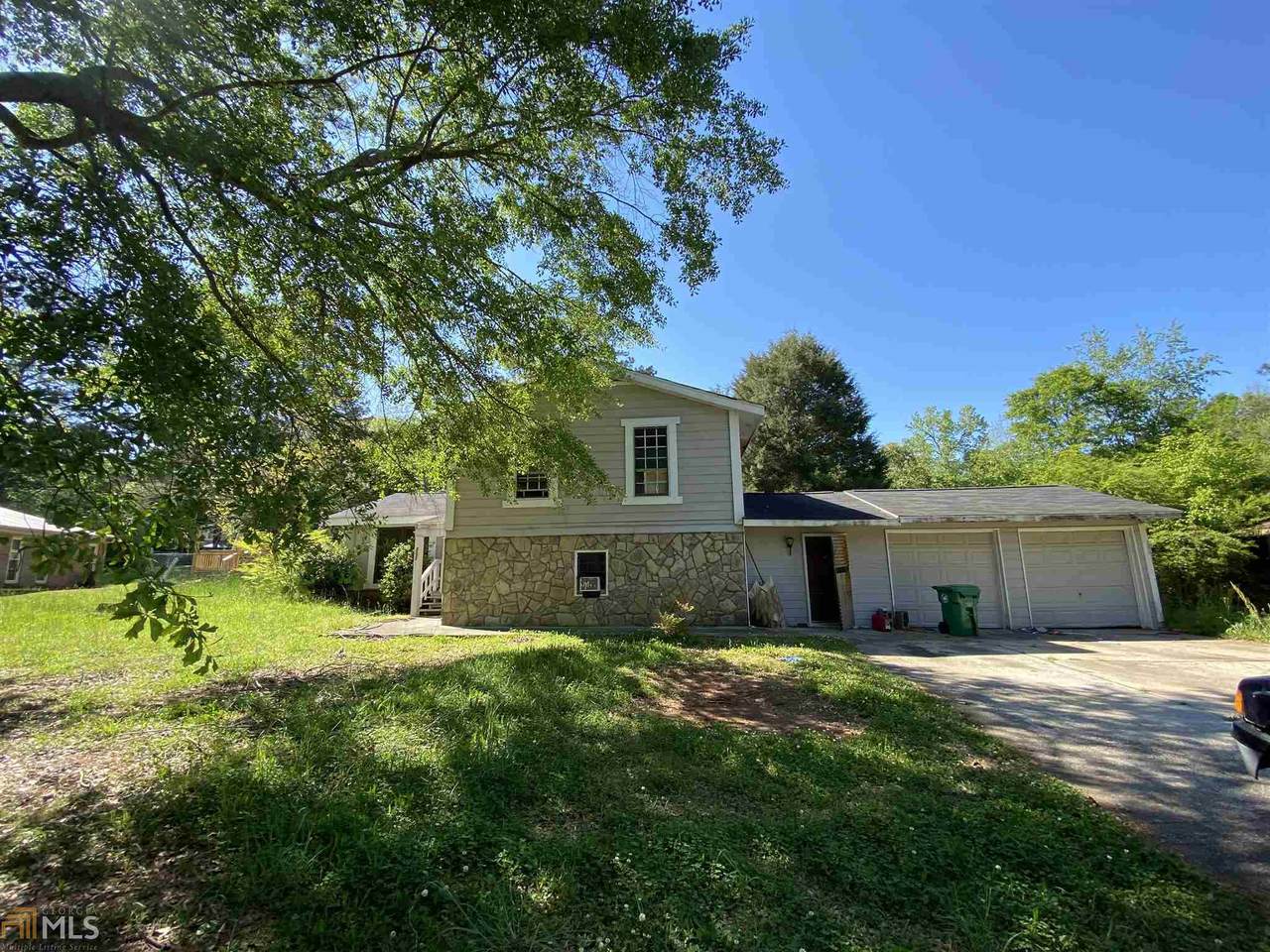 3350 Saxony Way - Photo 1