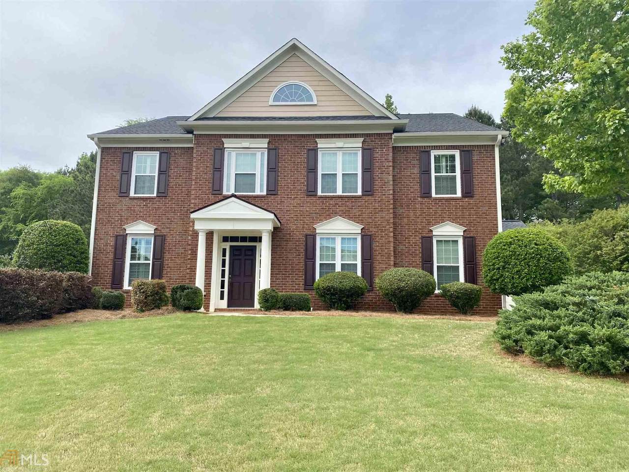 395 Ridgewood Dr - Photo 1
