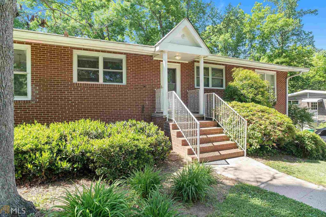 1097 Lynmoor Dr - Photo 1