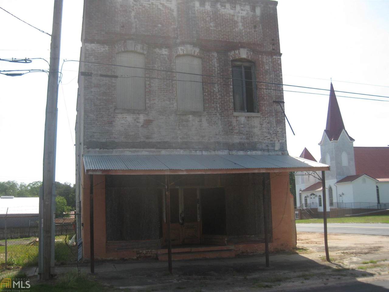 82 Dromedary St - Photo 1