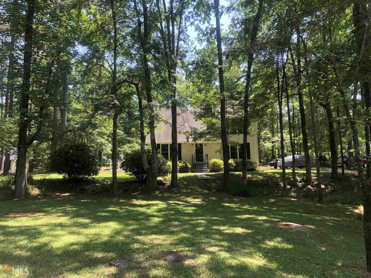 108 Oak Leaf Cir - Photo 1