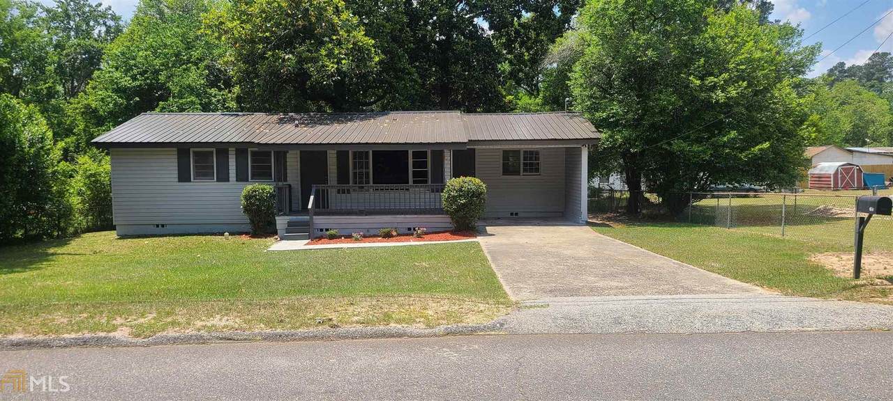 2131 Veterans Dr - Photo 1