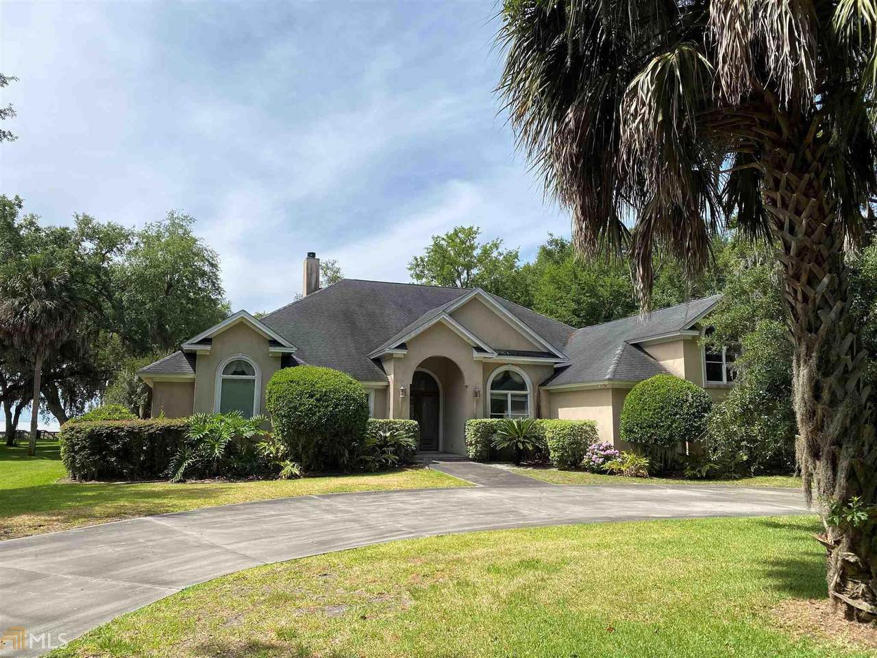 128 Royal Dr - Photo 1