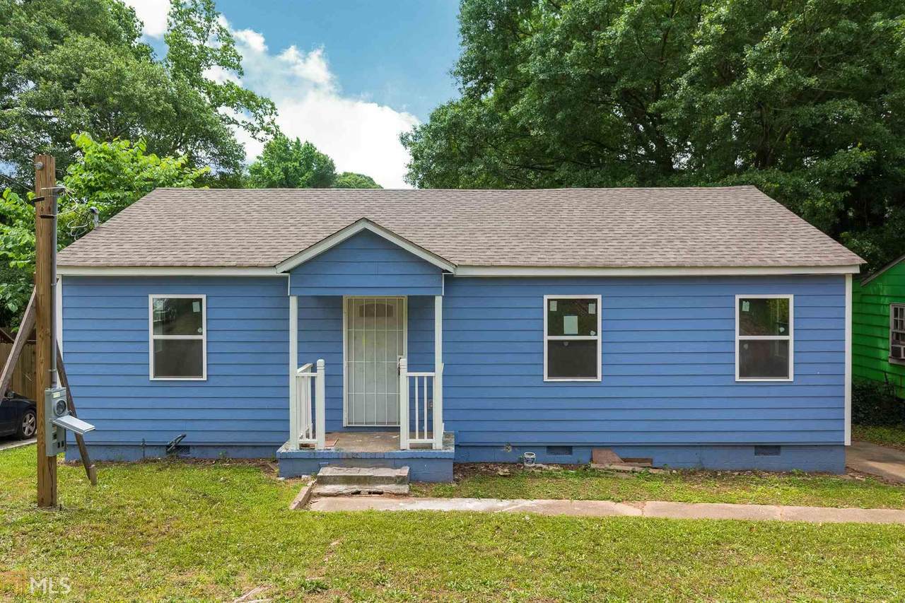 946 Astor Ave - Photo 1