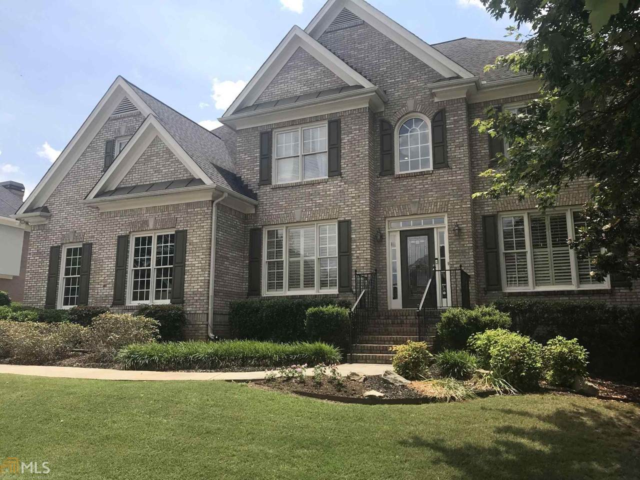 2827 Country House Ln - Photo 1