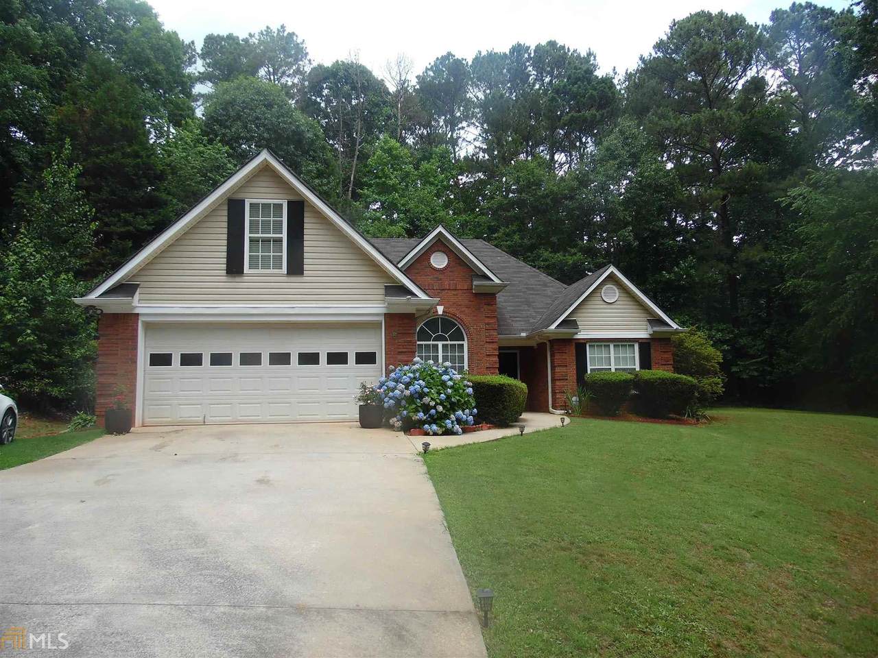 1122 Plantation - Photo 1