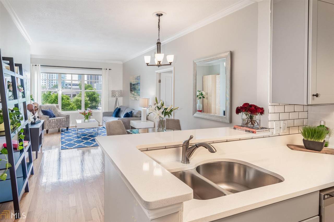 1101 Juniper - Photo 1
