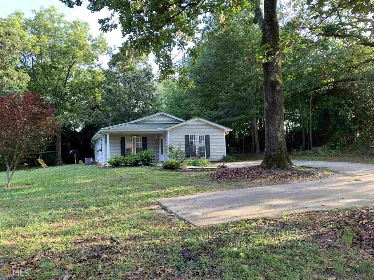 325 College Ave - Photo 1