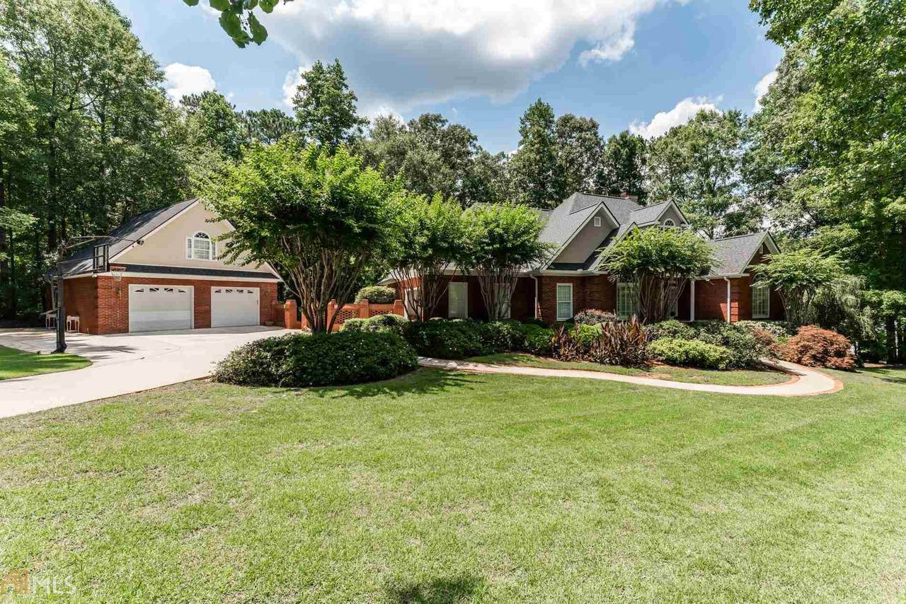 102 Cross Creek Cir - Photo 1