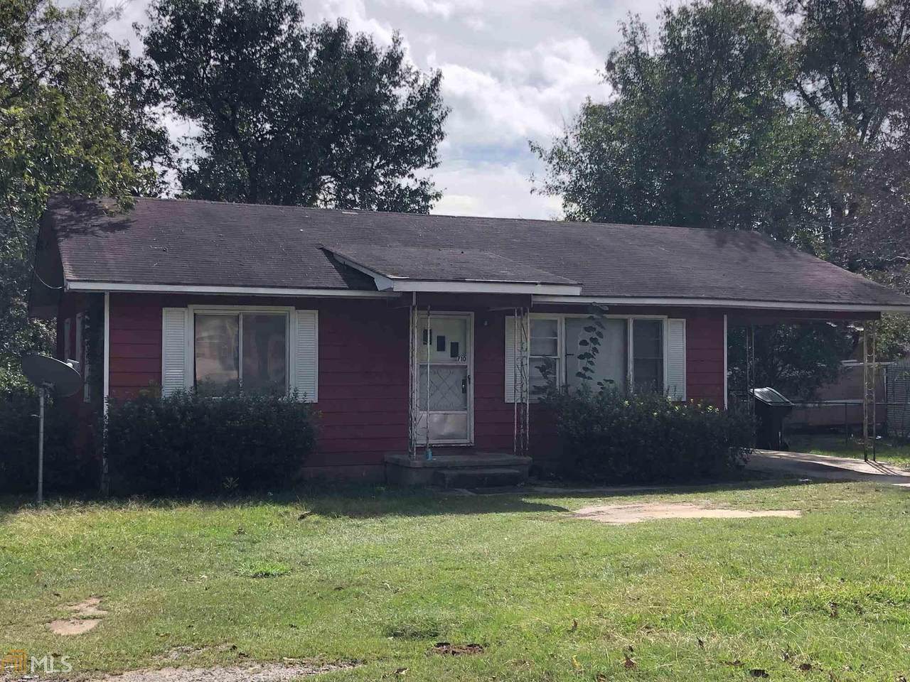 710 Linwood Ave - Photo 1