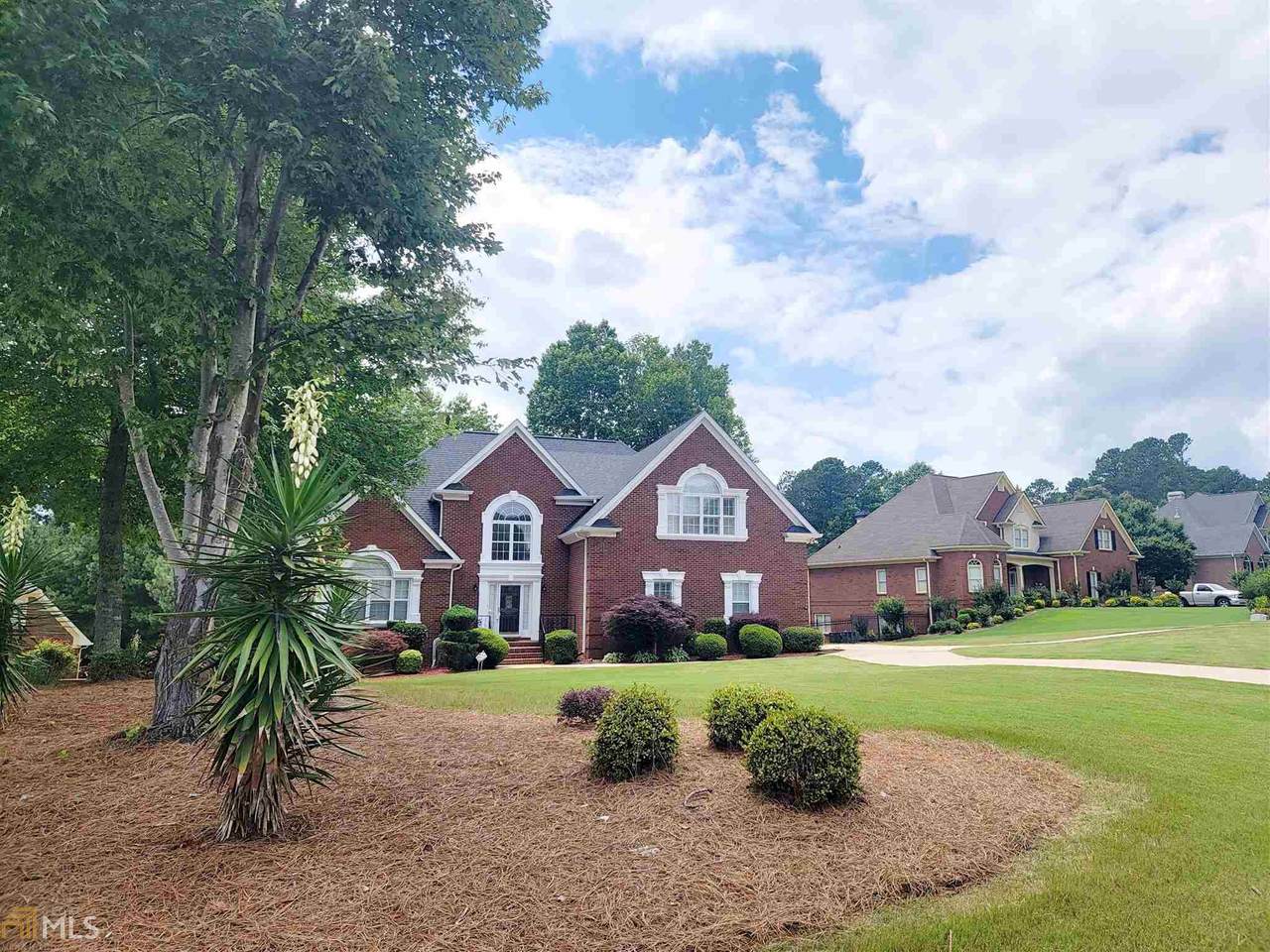 2900 Loch Lomond Dr - Photo 1