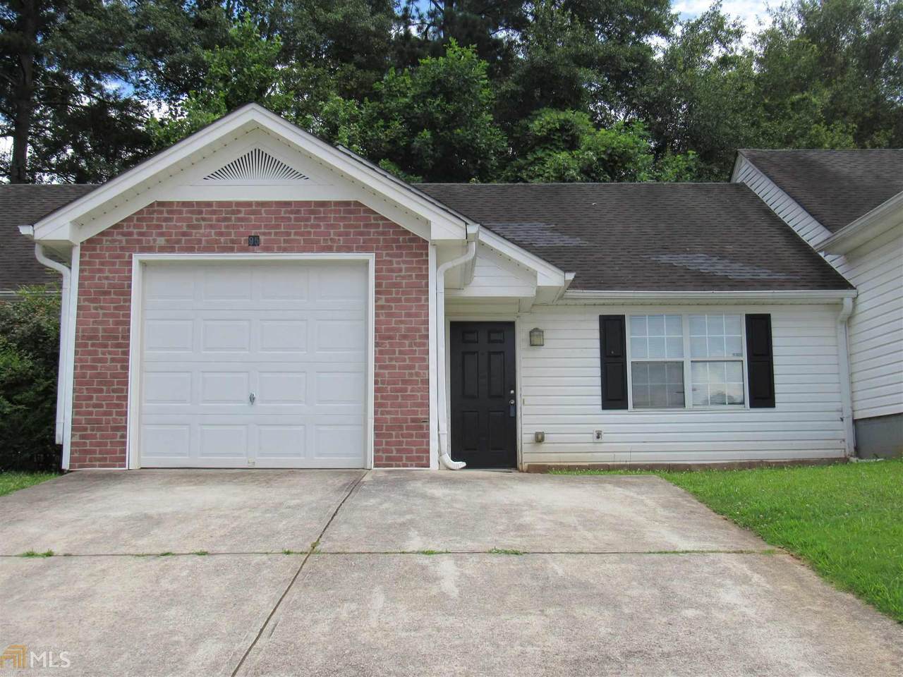 209 Wilson St - Photo 1