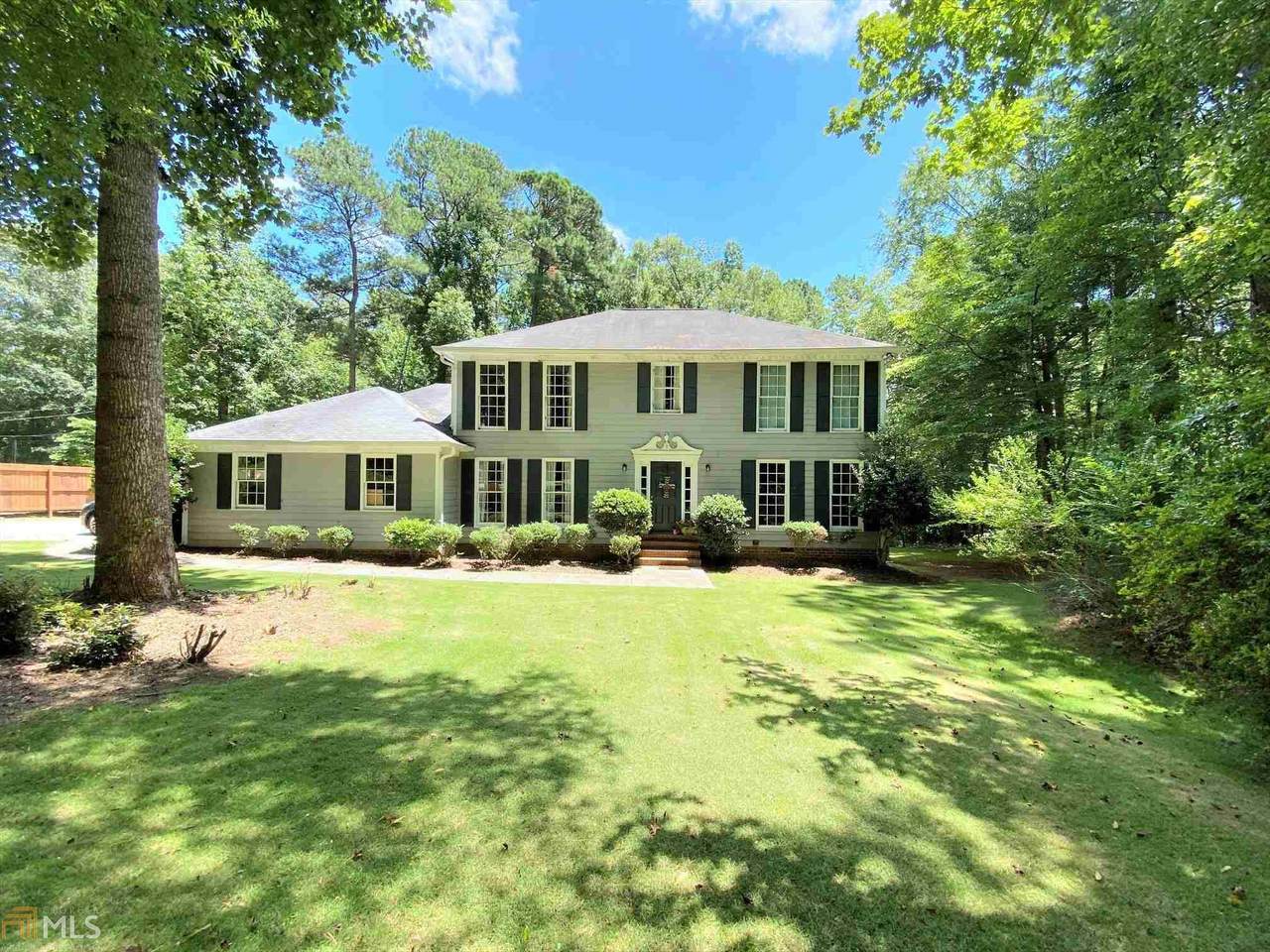 1001 Cameron Mill Rd - Photo 1