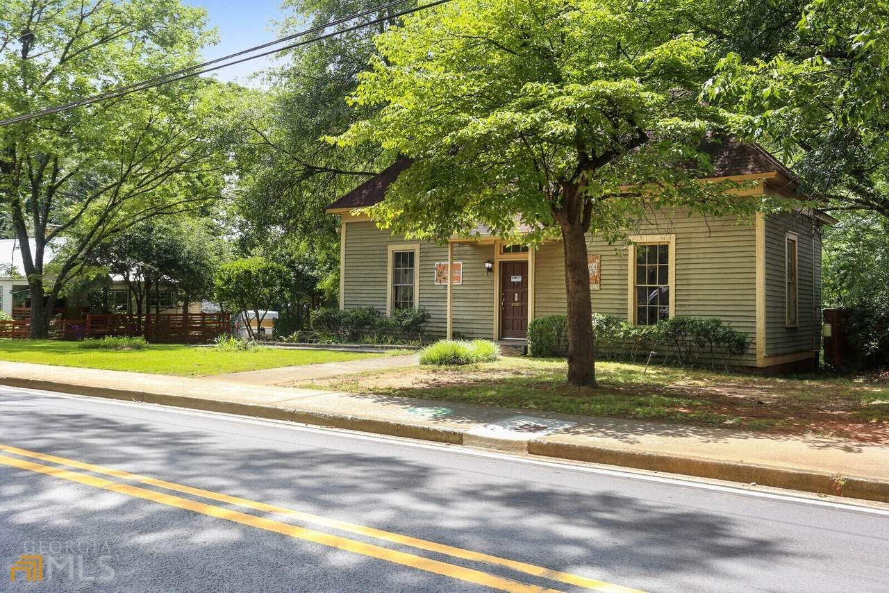 1424 Spring Street - Photo 1