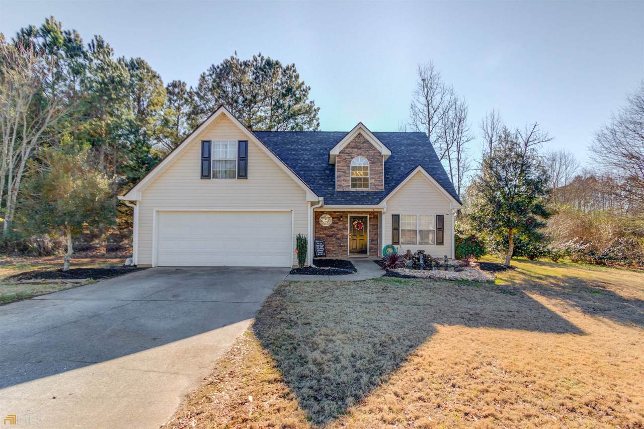 415 Clearwater Way - Photo 1
