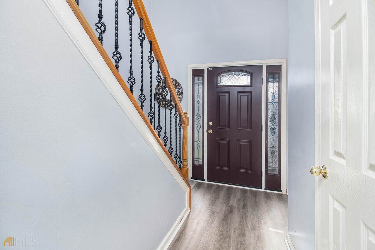 3722 Oakwood Manor - Photo 1