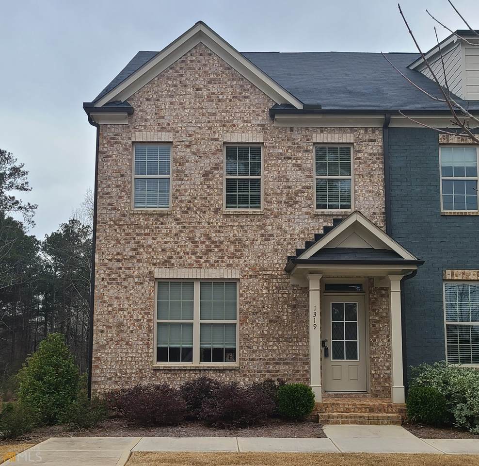 1319 Hillcrest Drive - Photo 1