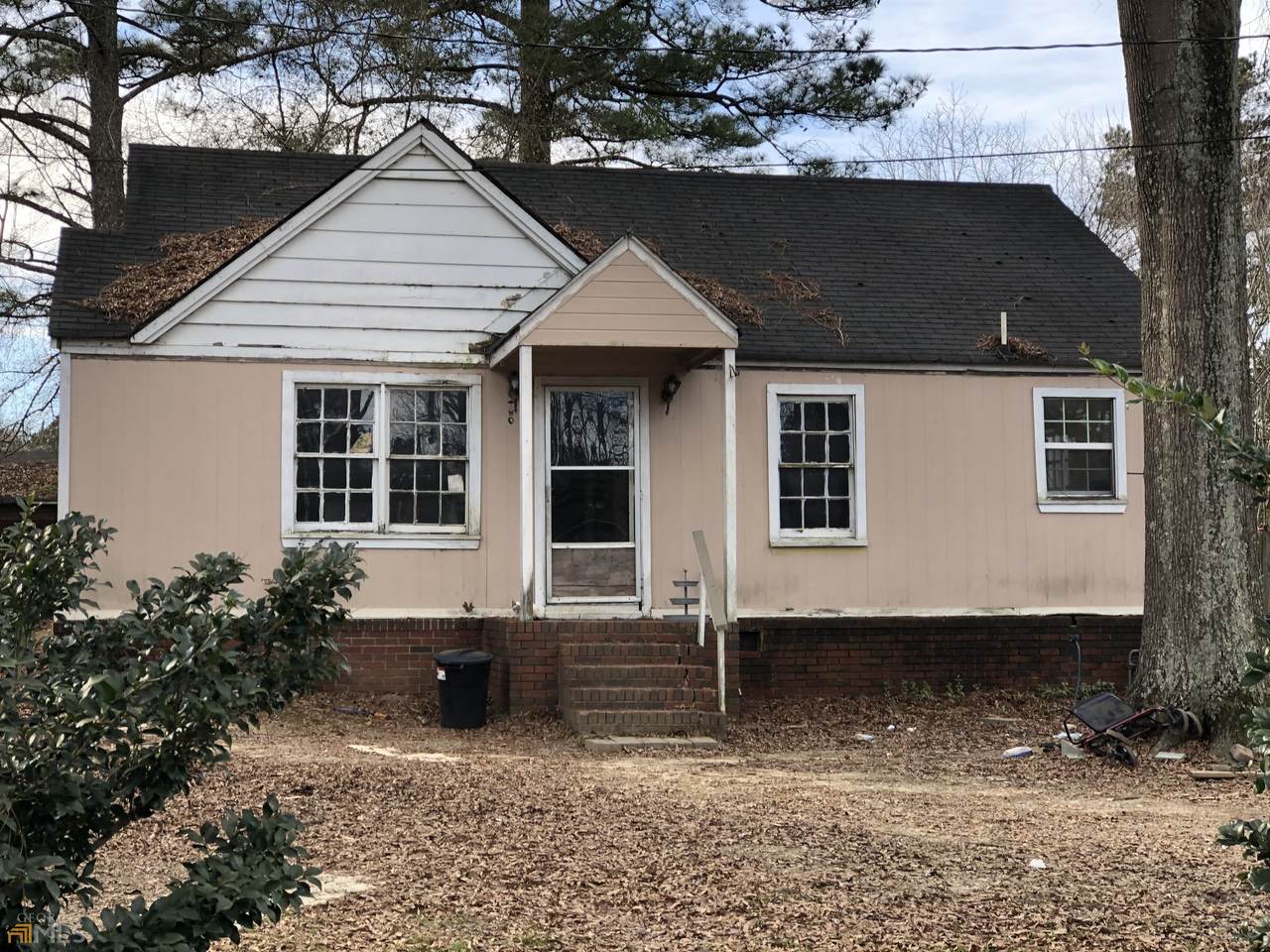 15 East Drive - Photo 1