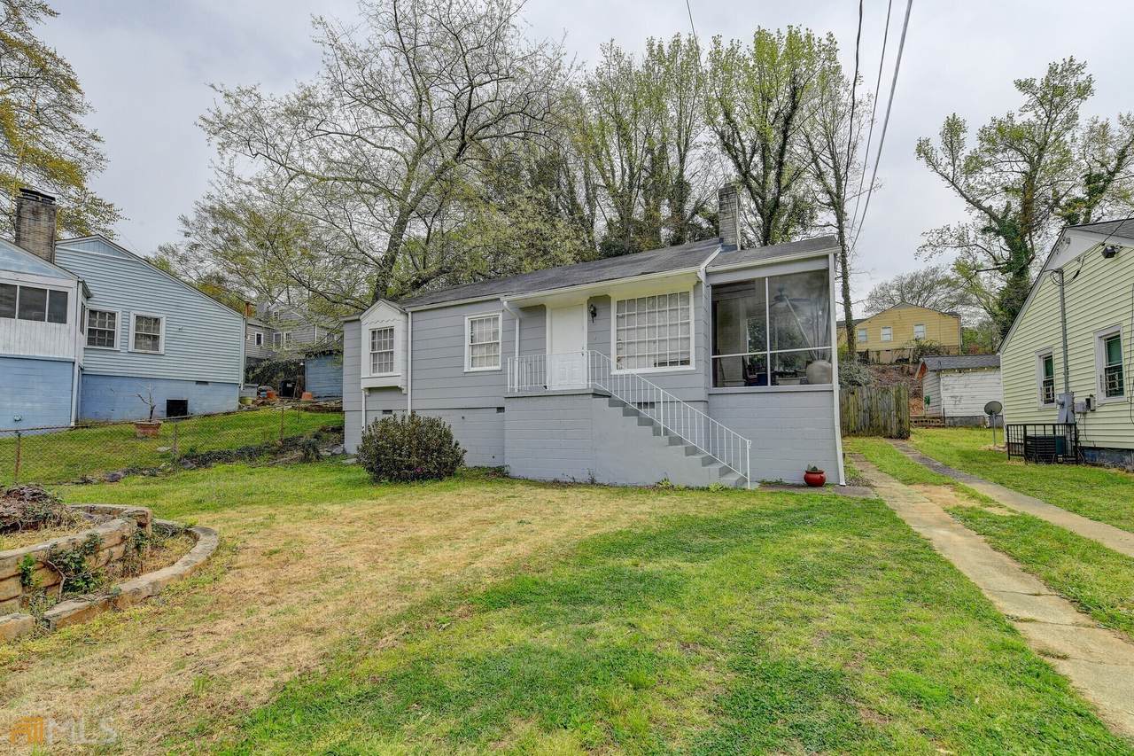 1028 Cedar Avenue - Photo 1