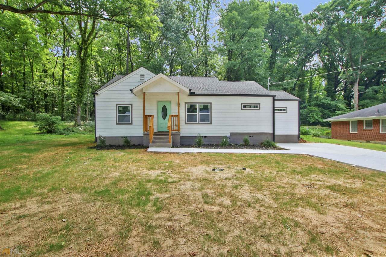 1446 Pinehurst Drive - Photo 1