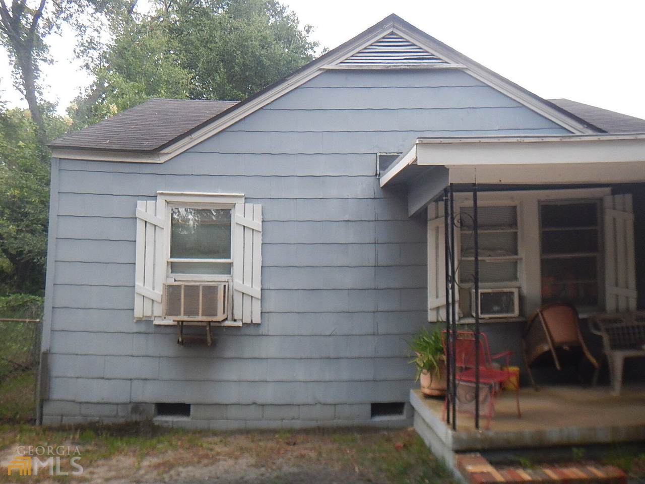 1015 Mercer Avenue - Photo 1
